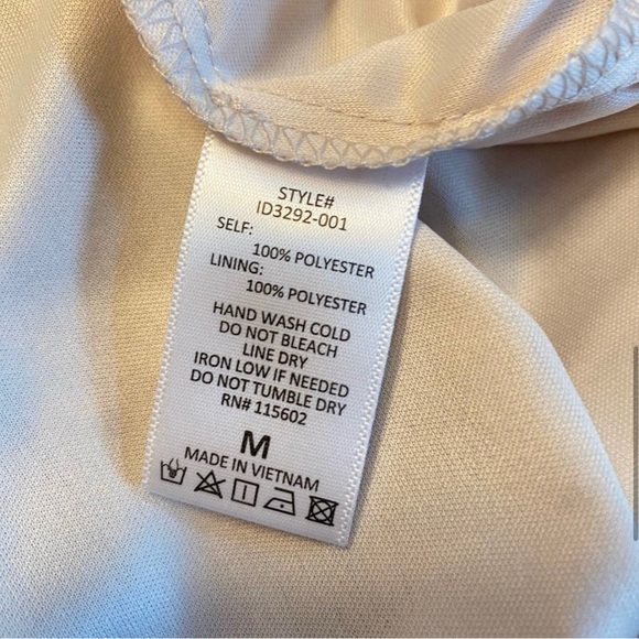 Gorgeous All in Favor Wrap Dress Snake Print
Nordstrom Women's Size Medium - Picture 5 of 12